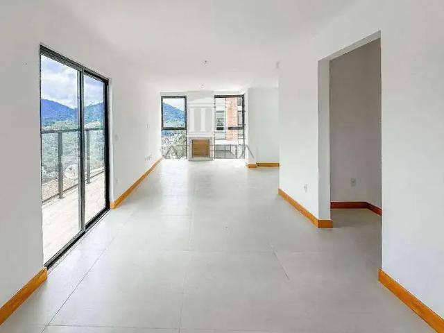 Casa / Sobrado em Condomínio para Venda em Teresópolis/RJ Tijuca 5 Quartos