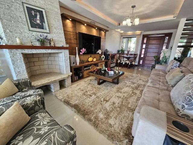 Casa / Sobrado em Condomínio para Venda em Teresópolis/RJ Várzea 3 Quartos