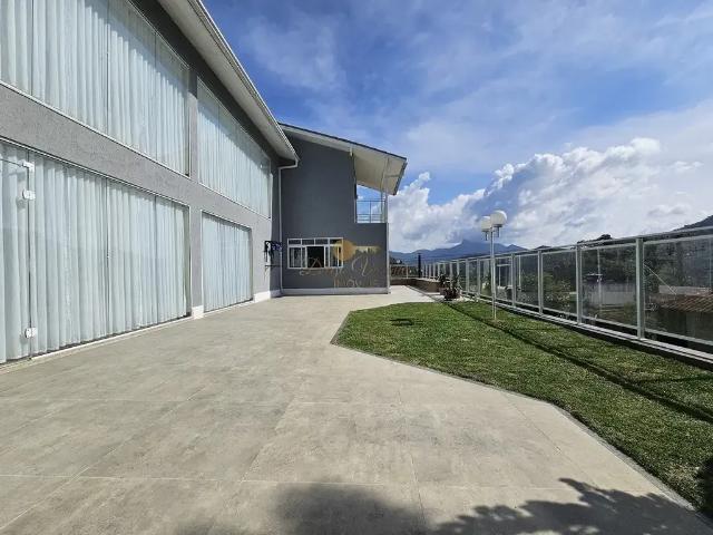 Casa / Sobrado em Condomínio para Venda em Teresópolis/RJ Várzea 5 Quartos