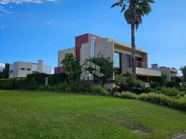 Casa / Sobrado em Condomínio para Venda em Torres/RS Itapeva 4 Quartos