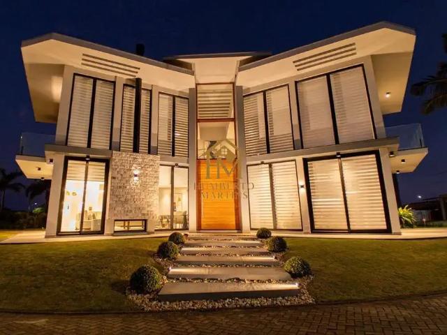 Casa / Sobrado em Condomínio para Venda em Torres/RS Itapeva 5 Quartos
