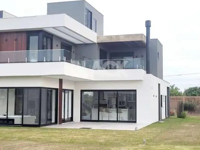 Casa / Sobrado em Condomínio para Venda em Torres/RS Pedra da Guarita 4 Quartos