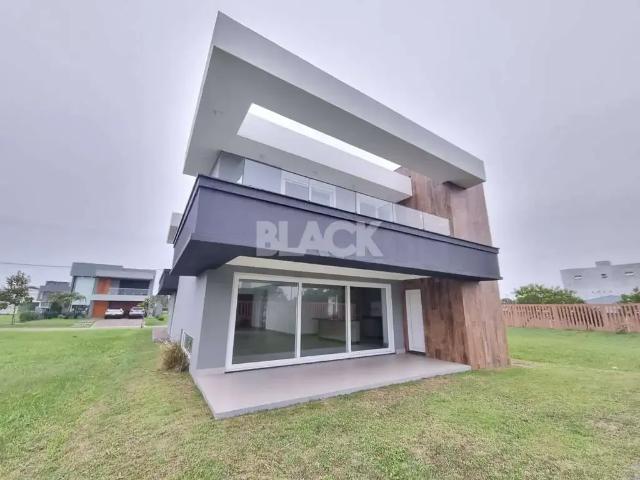 Casa / Sobrado em Condomínio para Venda em Torres/RS Pedra da Guarita 5 Quartos