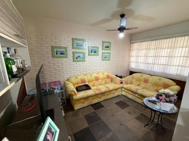 Casa / Sobrado em Condomínio para Venda em Torres/RS Praia da Cal 4 Quartos