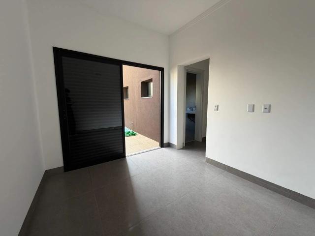 Casa / Sobrado em Condomínio para Venda em Três Lagoas/MS Residencial Costa Leste 3 Quartos