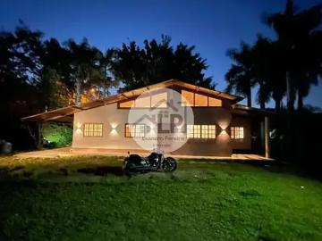 Casa / Sobrado em Condomínio para Venda em Três Rios/RJ Moura Brasil 3 Quartos