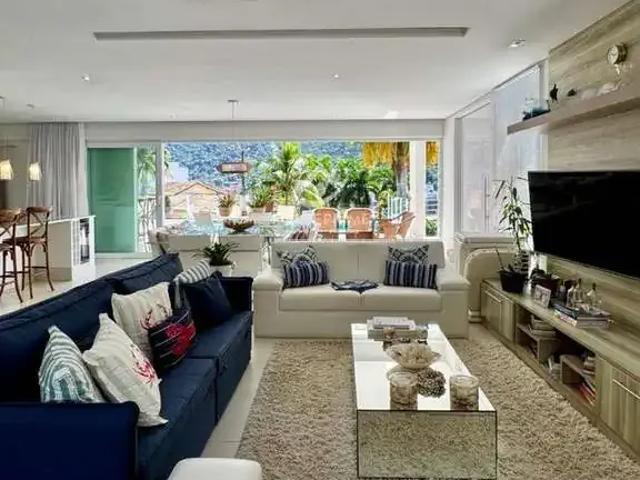 Casa / Sobrado em Condomínio para Venda em Ubatuba/SP Centro 4 Quartos