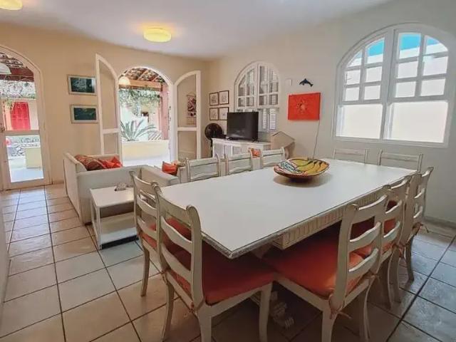 Casa / Sobrado em Condomínio para Venda em Ubatuba/SP Enseada 5 Quartos