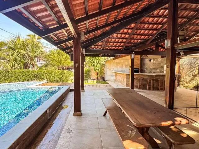 Casa / Sobrado em Condomínio para Venda em Ubatuba/SP Lagoinha 4 Quartos