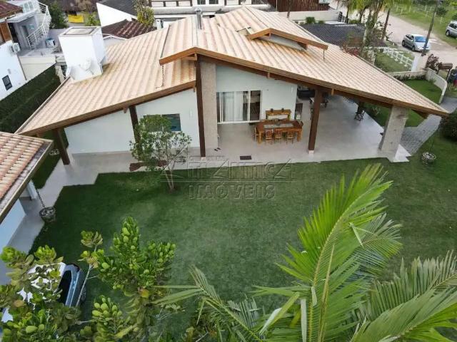 Casa / Sobrado em Condomínio para Venda em Ubatuba/SP Praia da Lagoinha 4 Quartos