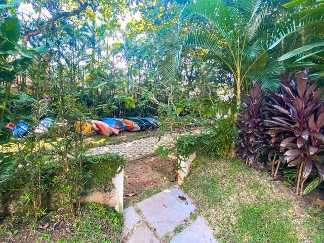 Casa / Sobrado em Condomínio para Venda em Ubatuba/SP Praia do Pulso 6 Quartos