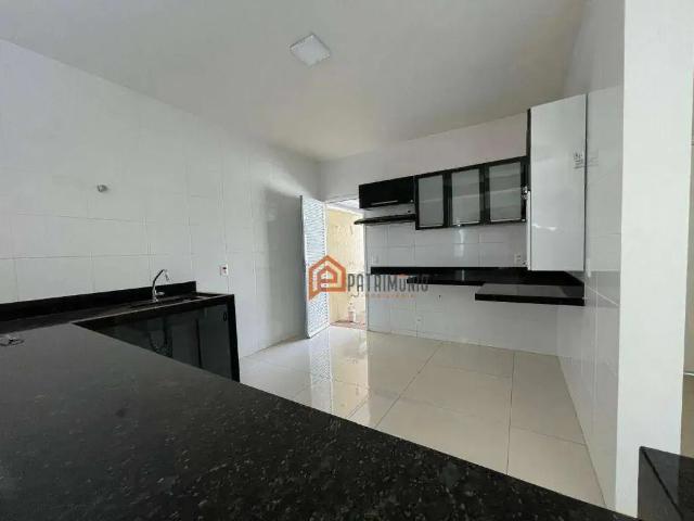Casa / Sobrado em Condomínio para Venda em Uberaba/MG Beija Flor II 3 Quartos