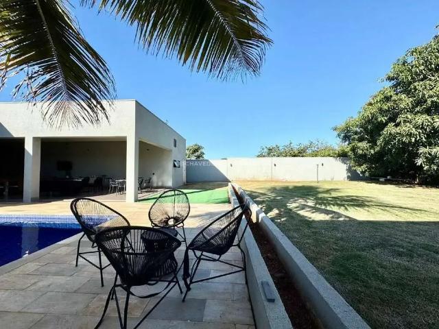 Casa / Sobrado em Condomínio para Venda em Uberaba/MG Residencial Mário de Almeida Franco 5 Quartos