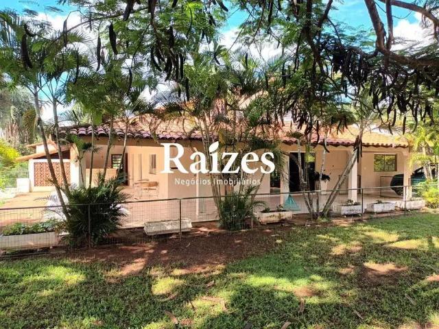 Casa / Sobrado em Condomínio para Venda em Uberlândia/MG Tocantins 4 Quartos