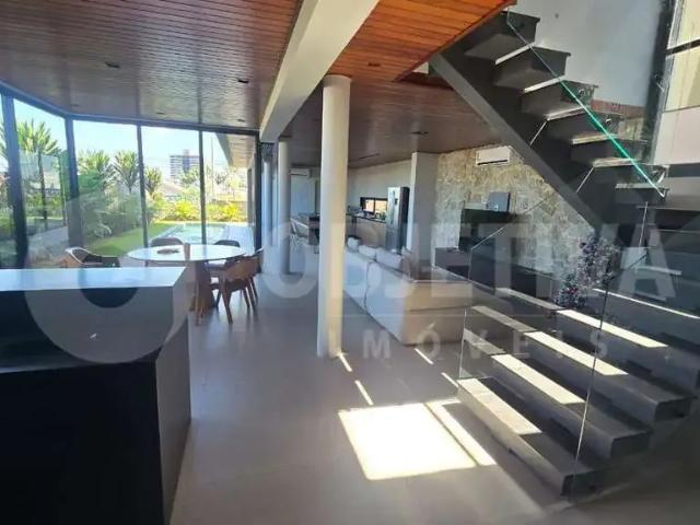 Casa / Sobrado em Condomínio para Venda em Uberlândia/MG Gávea 3 Quartos