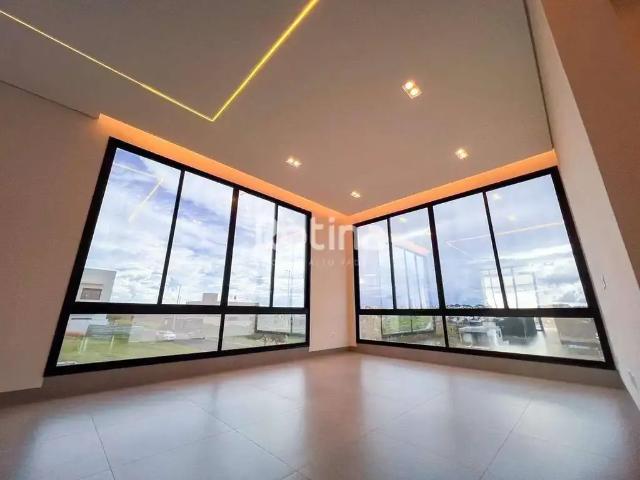 Casa / Sobrado em Condomínio para Venda em Uberlândia/MG Gávea 3 Quartos