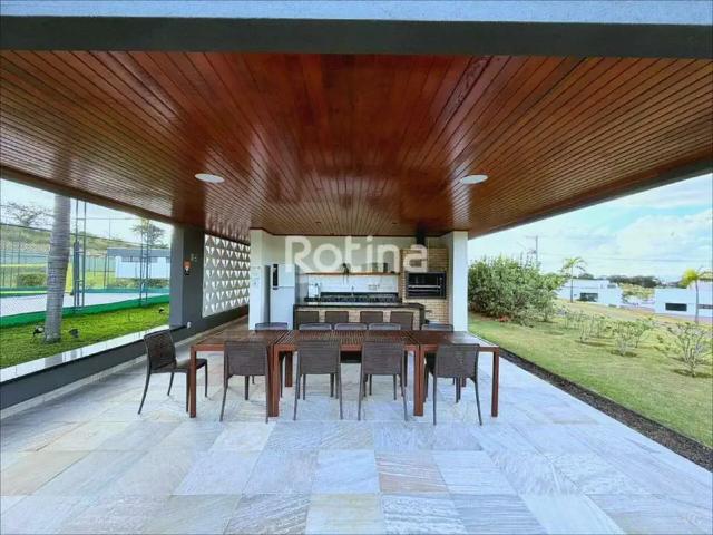 Casa / Sobrado em Condomínio para Venda em Uberlândia/MG Granja Marileusa 3 Quartos
