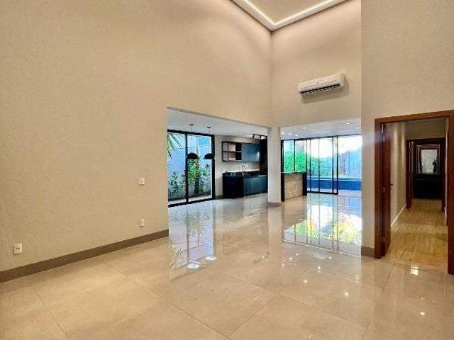 Casa / Sobrado em Condomínio para Venda em Uberlândia/MG Jardim Sul 3 Quartos