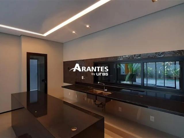 Casa / Sobrado em Condomínio para Venda em Uberlândia/MG Jardim Sul 5 Quartos