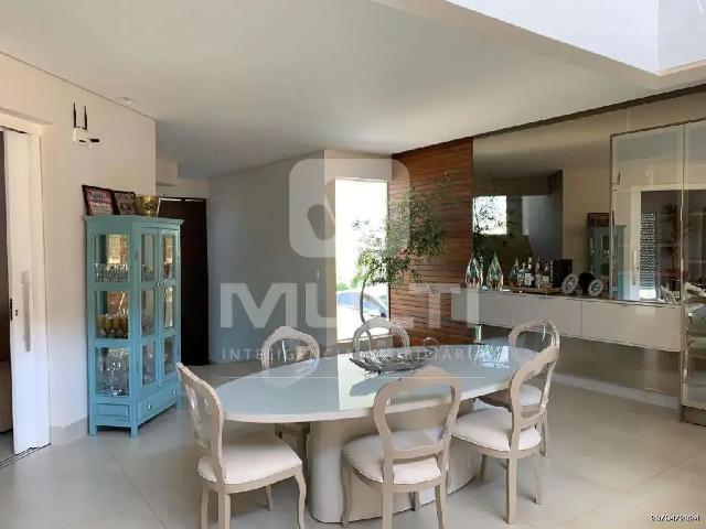 Casa / Sobrado em Condomínio para Venda em Uberlândia/MG Jardins Gênova 3 Quartos