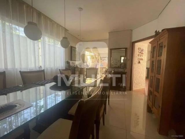 Casa / Sobrado em Condomínio para Venda em Uberlândia/MG Santa Mônica 3 Quartos