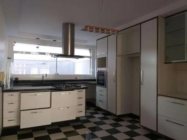 Casa / Sobrado em Condomínio para Venda em Valinhos/SP Condomínio Moinho do Vento 3 Quartos