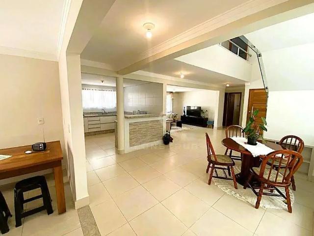 Casa / Sobrado em Condomínio para Venda em Valinhos/SP Chácara das Nações 3 Quartos