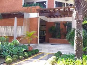 Casa / Sobrado em Condomínio para Venda em Valinhos/SP Chácara Flora 4 Quartos