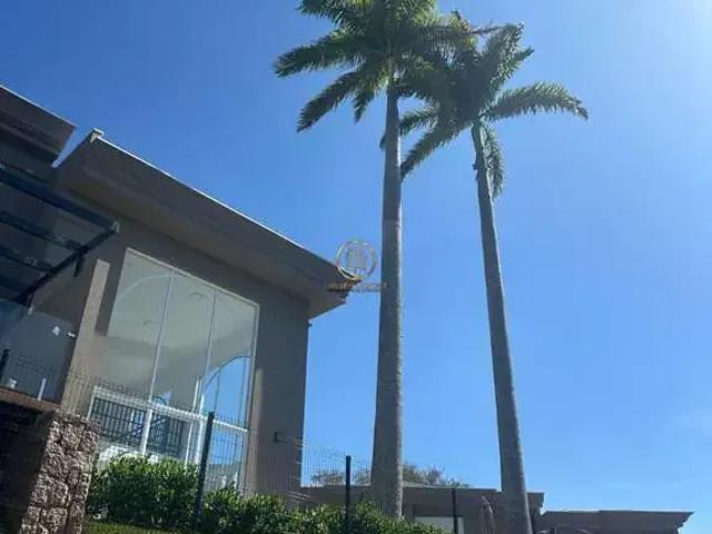 Casa / Sobrado em Condomínio para Venda em Valinhos/SP Chácaras Alpina 3 Quartos