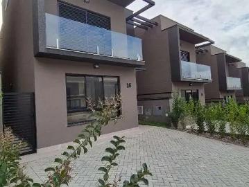 Casa / Sobrado em Condomínio para Venda em Valinhos/SP Chácaras Silvania 3 Quartos