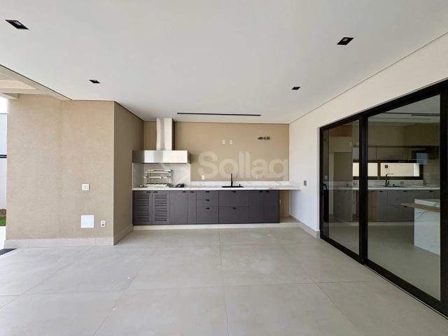 Casa / Sobrado em Condomínio para Venda em Valinhos/SP Joapiranga 4 Quartos