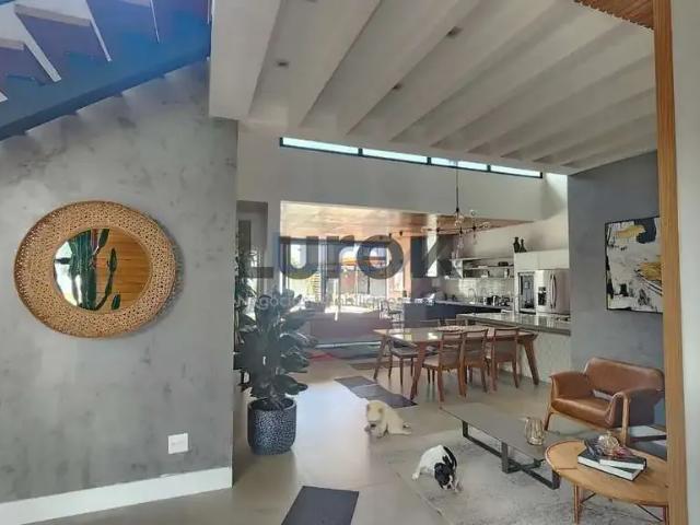 Casa / Sobrado em Condomínio para Venda em Valinhos/SP Joapiranga 3 Quartos