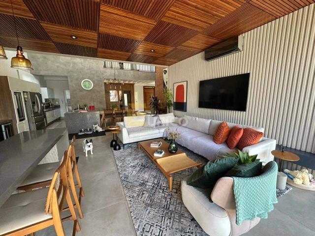 Casa / Sobrado em Condomínio para Venda em Valinhos/SP Joapiranga 3 Quartos