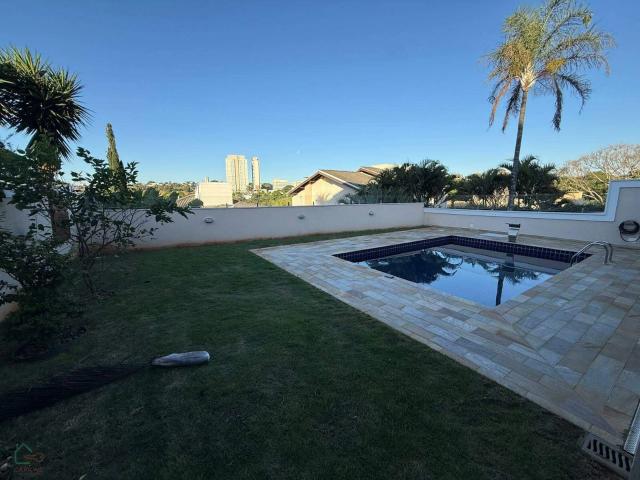 Casa / Sobrado em Condomínio para Venda em Valinhos/SP Jardim Recanto 4 Quartos
