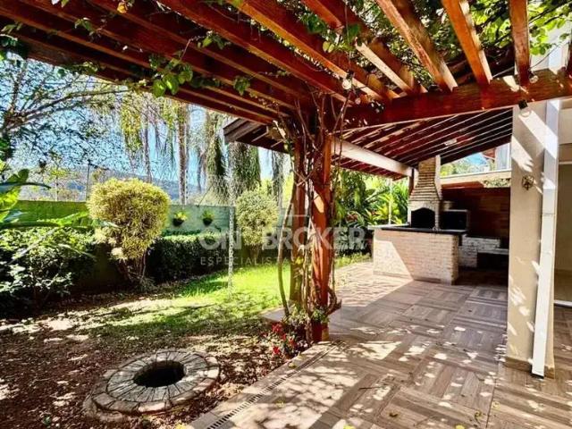 Casa / Sobrado em Condomínio para Venda em Valinhos/SP Ortizes 3 Quartos