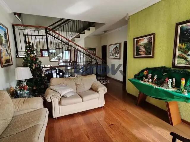 Casa / Sobrado em Condomínio para Venda em Valinhos/SP Lenheiro 4 Quartos