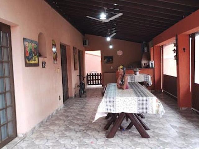 Casa / Sobrado em Condomínio para Venda em Valinhos/SP Santa Cruz 4 Quartos