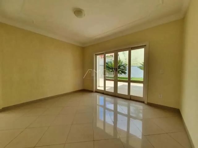 Casa / Sobrado em Condomínio para Venda em Valinhos/SP Santa Cruz 3 Quartos