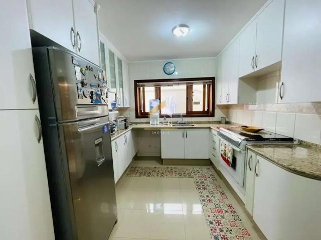 Casa / Sobrado em Condomínio para Venda em Valinhos/SP Santa Cruz 3 Quartos
