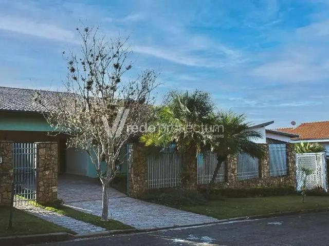 Casa / Sobrado em Condomínio para Venda em Valinhos/SP Parque Lausanne 4 Quartos