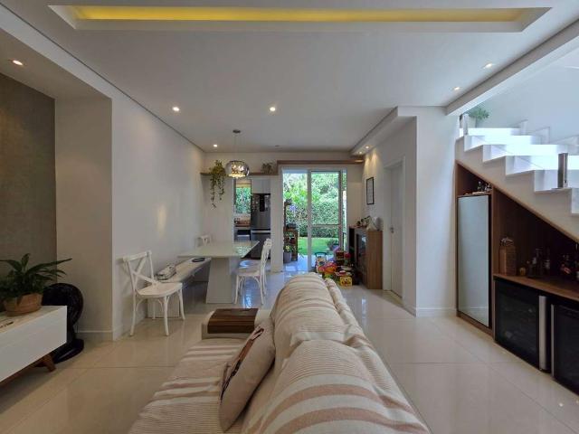Casa / Sobrado em Condomínio para Venda em Valinhos/SP Roncáglia 2 Quartos