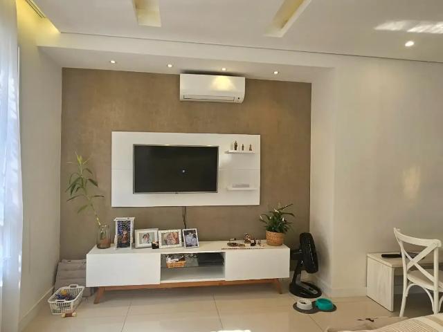 Casa / Sobrado em Condomínio para Venda em Valinhos/SP Roncáglia 2 Quartos