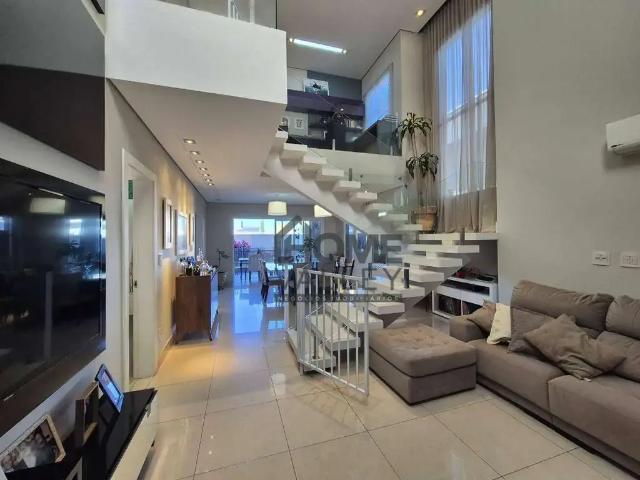 Casa / Sobrado em Condomínio para Venda em Valinhos/SP Roncáglia 3 Quartos