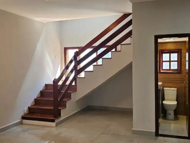 Casa / Sobrado em Condomínio para Venda em Valinhos/SP Roncáglia 3 Quartos