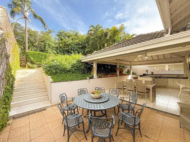 Casa / Sobrado em Condomínio para Venda em Valinhos/SP Reserva Colonial 4 Quartos