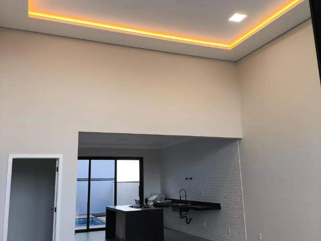 Casa / Sobrado em Condomínio para Venda em Valinhos/SP Residencial Vivenda das Pitangueiras 3 Quartos