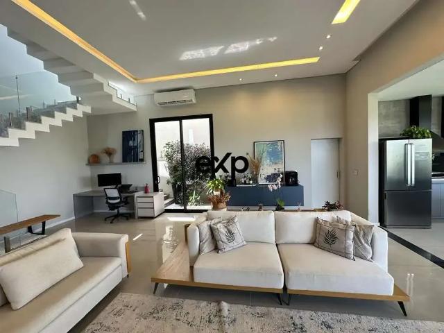 Casa / Sobrado em Condomínio para Venda em Valinhos/SP Residencial Vivenda das Pitangueiras 3 Quartos