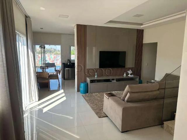 Casa / Sobrado em Condomínio para Venda em Valinhos/SP Residencial Vivenda das Pitangueiras 3 Quartos