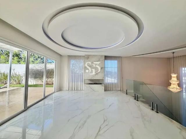 Casa / Sobrado em Condomínio para Venda em Valinhos/SP Residencial Vila Lombarda 4 Quartos