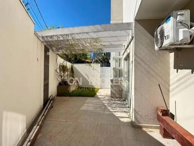 Casa / Sobrado em Condomínio para Venda em Valinhos/SP Vila Capuava 3 Quartos